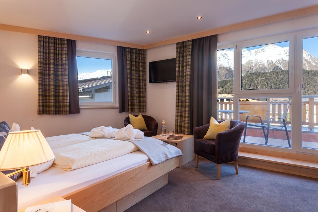 Hotel Hochland Nauders Δωμάτιο φωτογραφία