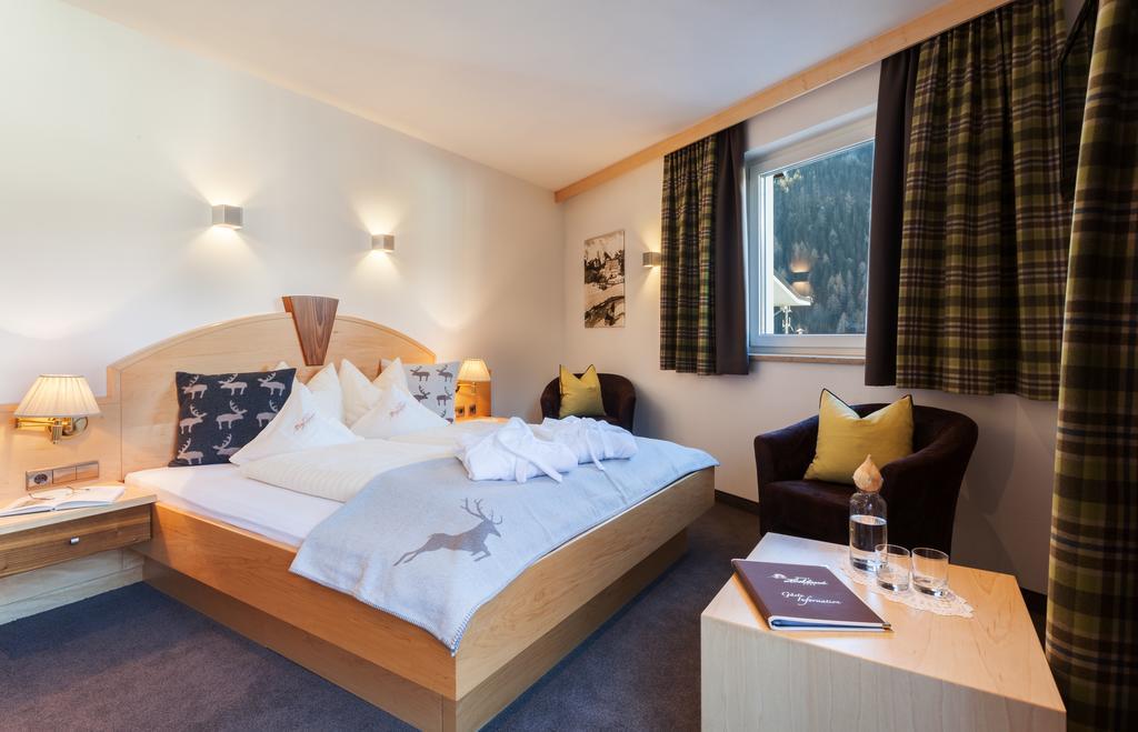 Hotel Hochland Nauders Δωμάτιο φωτογραφία