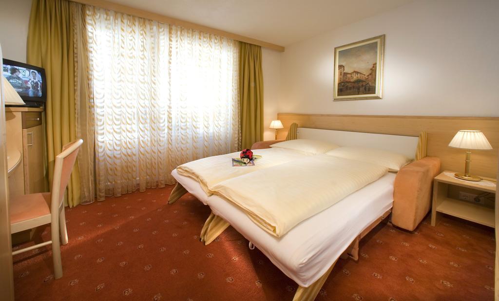 Hotel Hochland Nauders Δωμάτιο φωτογραφία
